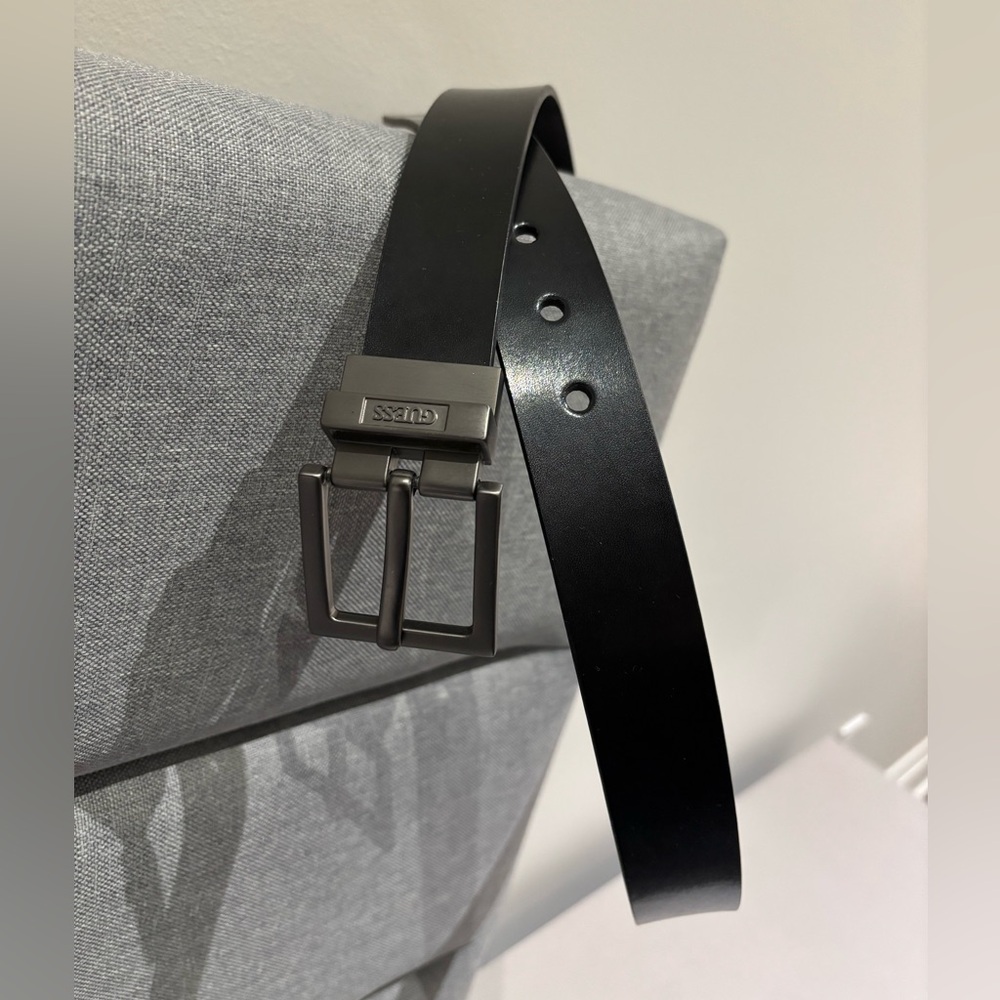 Guess belt